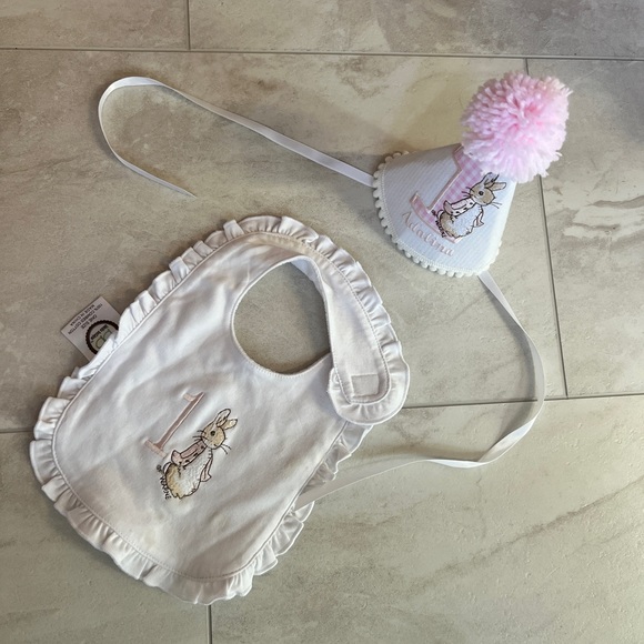 Blank’s boutique Peter rabbit birthday party hat and bib Adalina - Picture 8 of 12